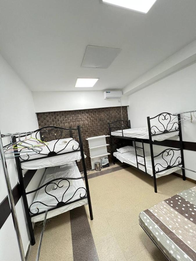 "Modeli" Hostel Tbilisi Esterno foto