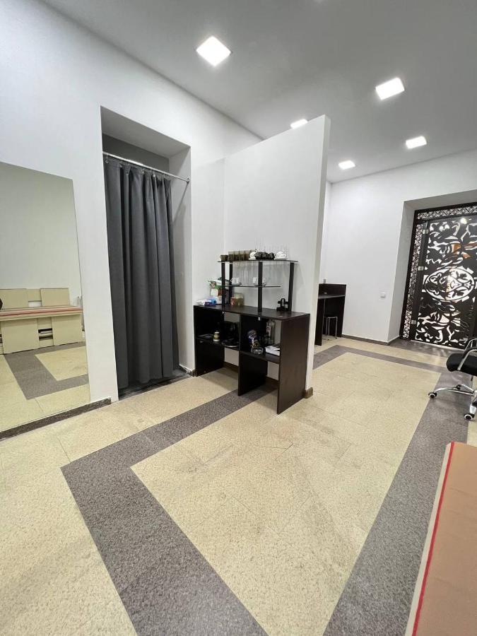 "Modeli" Hostel Tbilisi Esterno foto
